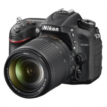 دوربین عکاسی نیکون Nikon D7200 Kit 18-140mm f/3.5-5.6 G VR-دست دوم